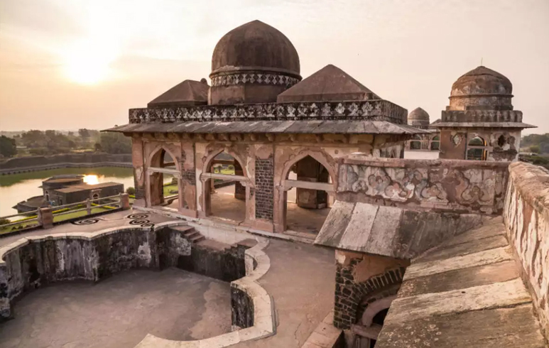 Rajasthan with Haridwar and Sanchi Mandu tour