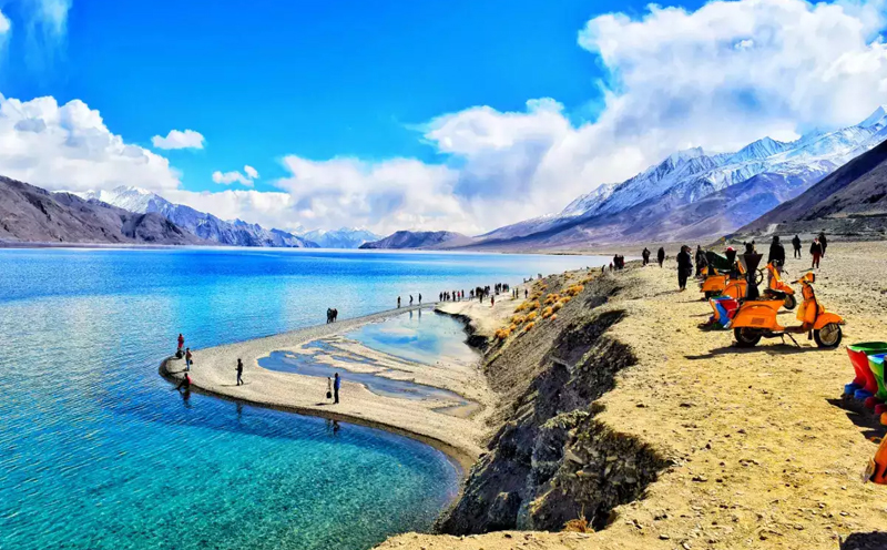 Pangong Lake tour