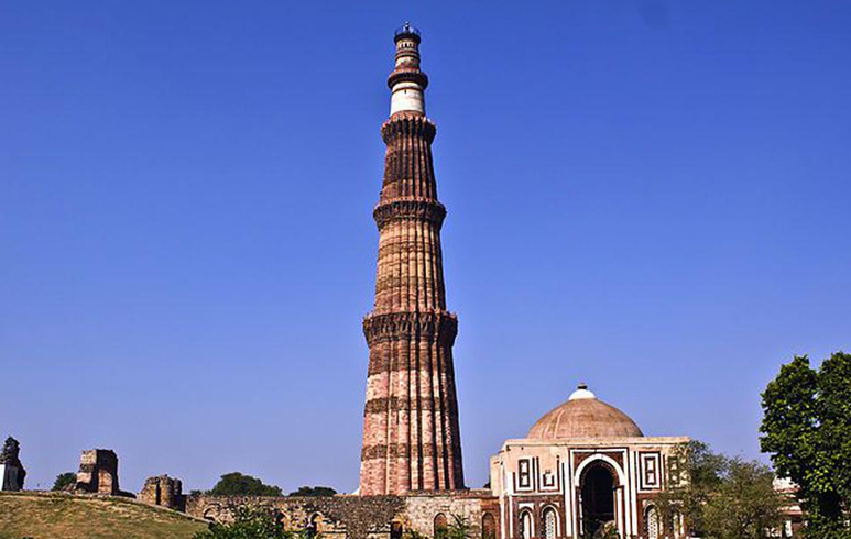 Qutub Minar Complex Delhi
