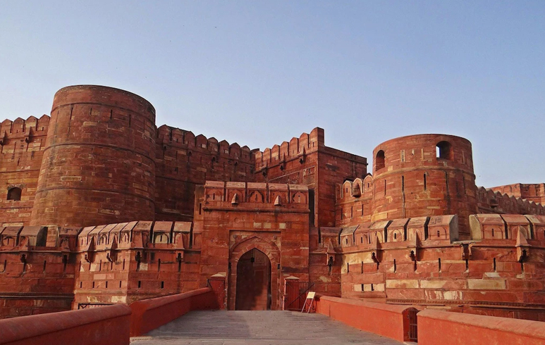 red fort agra